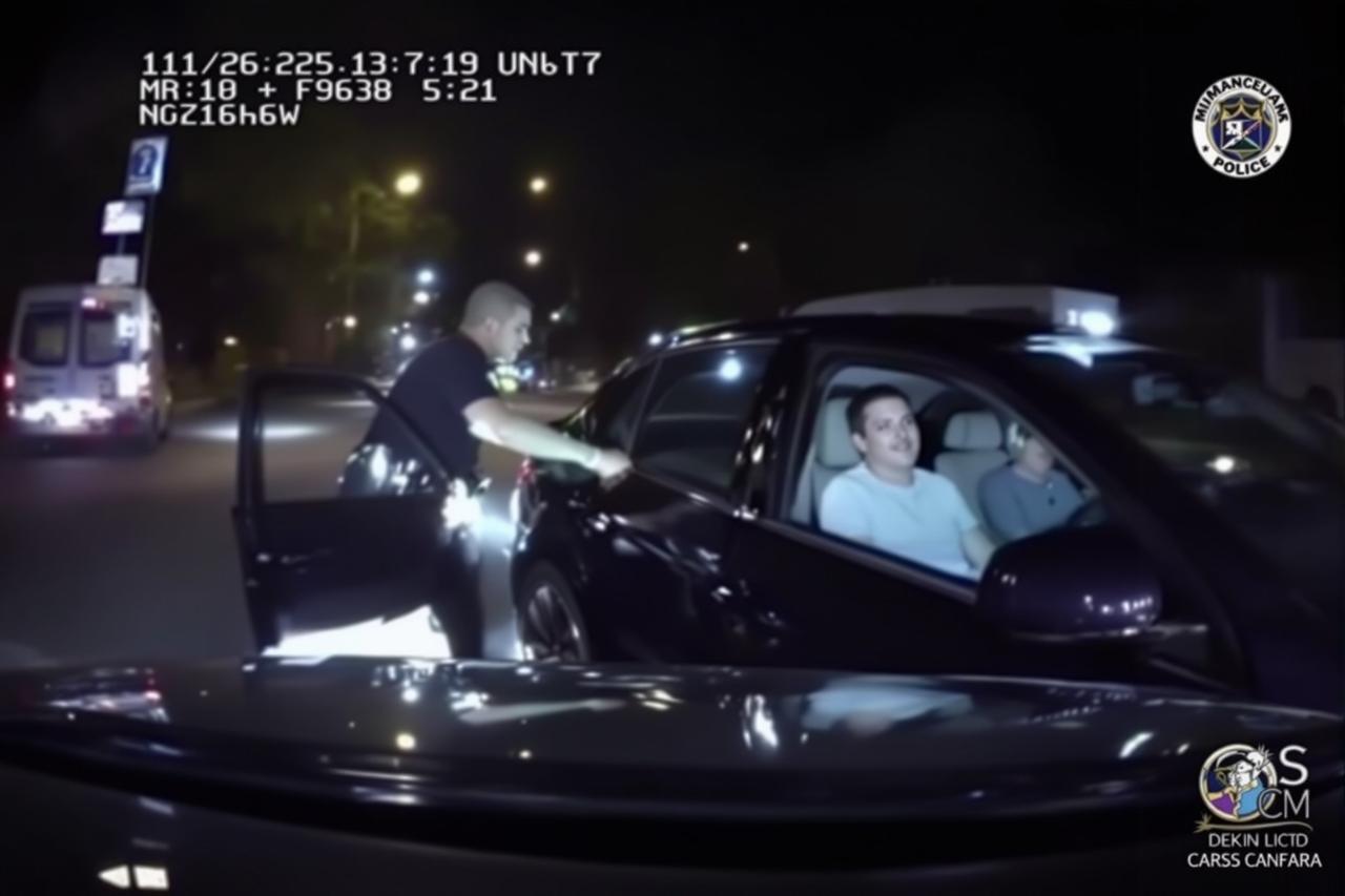 吃瓜天堂cg反转：某男星被指酒驾实为代驾开车，交警记录仪澄清
